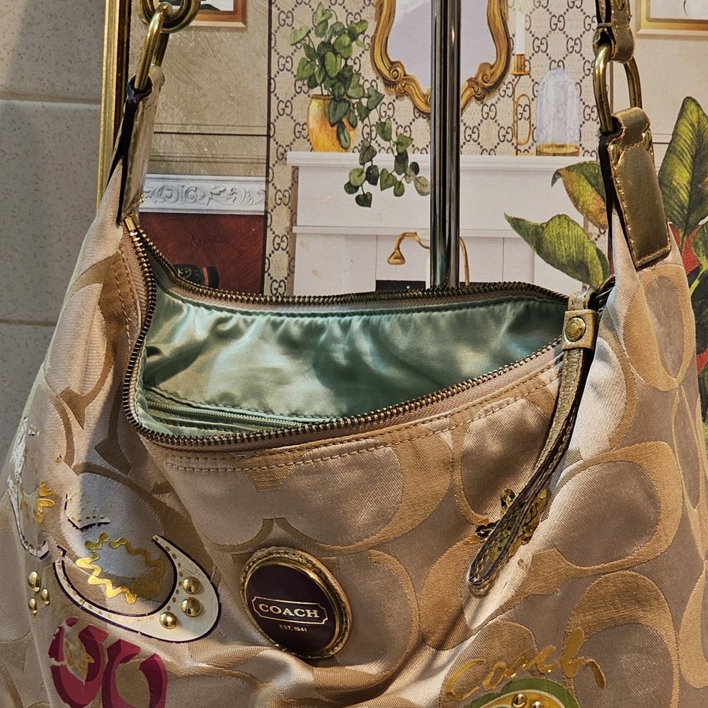 Coach Vintage Poppy Beige and Multicolor Women's Hobo Shoulder Bag - Picture 6 of 16